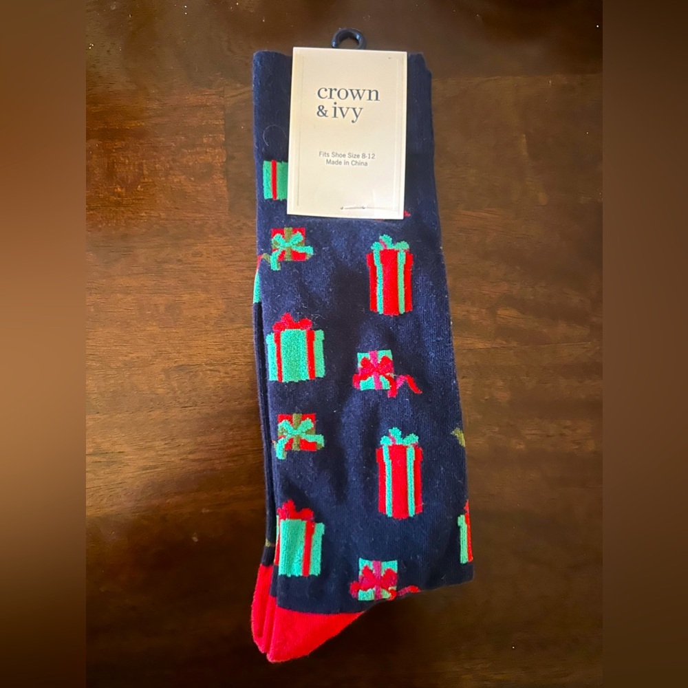 CHRISTMAS PRESENTS - HOLIDAY MENS DRESS SOCKS